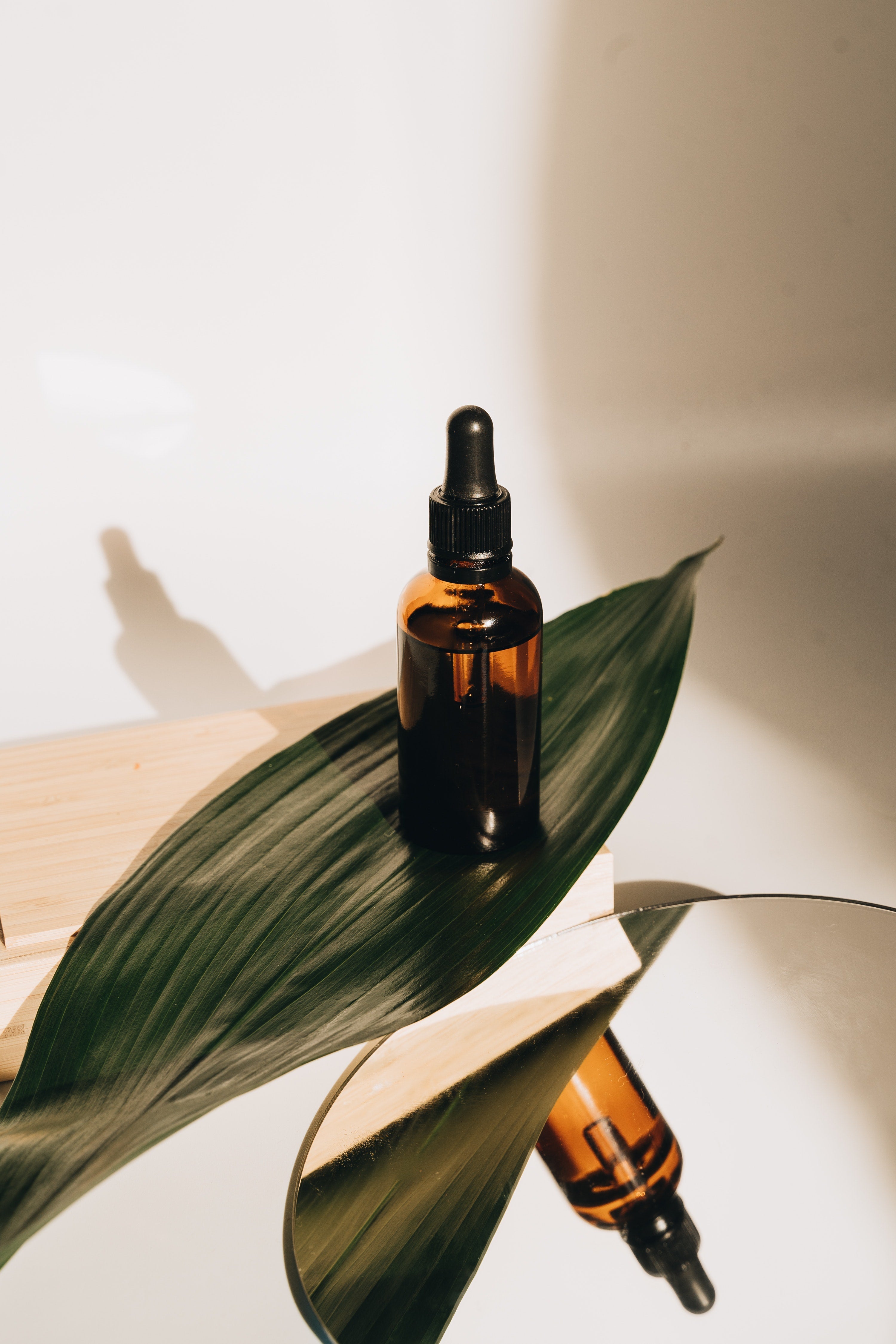 The Wellness Power of Scent: More Than Just a Beautiful Fragrance